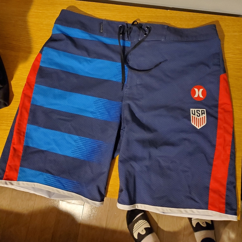 Hurley Phantom USA Soccer Boardshorts Size 30